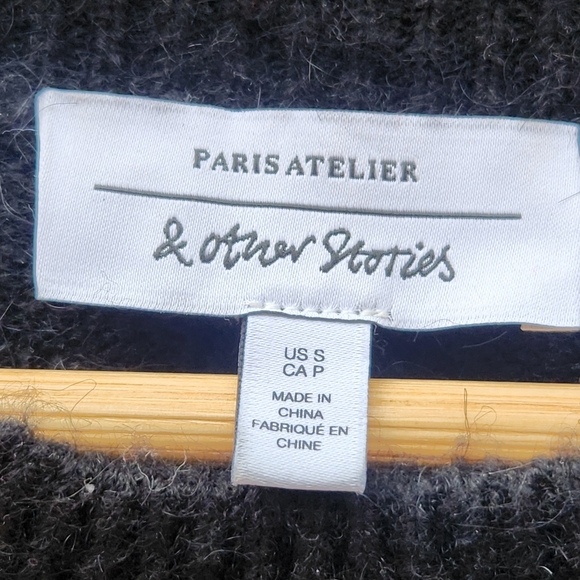 & OTHER STORIES Women’s Rhinestone Fringe Crop Sweater Small Black Wool Alpaca - Picture 2 of 10